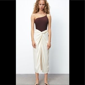 NWT  Zara satin knot skirt BLOGGER FAVORITE! 🔥